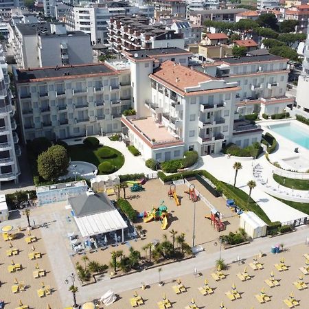 Bagni Miramare - Home Immobiliare Jesolo Eksteriør billede