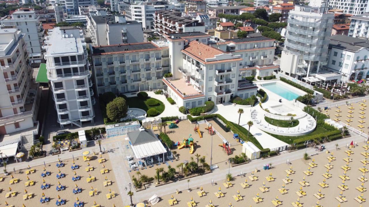 Bagni Miramare - Home Immobiliare Jesolo Eksteriør billede