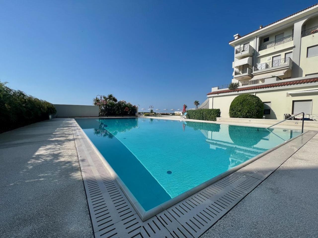 Bagni Miramare - Home Immobiliare Jesolo Eksteriør billede