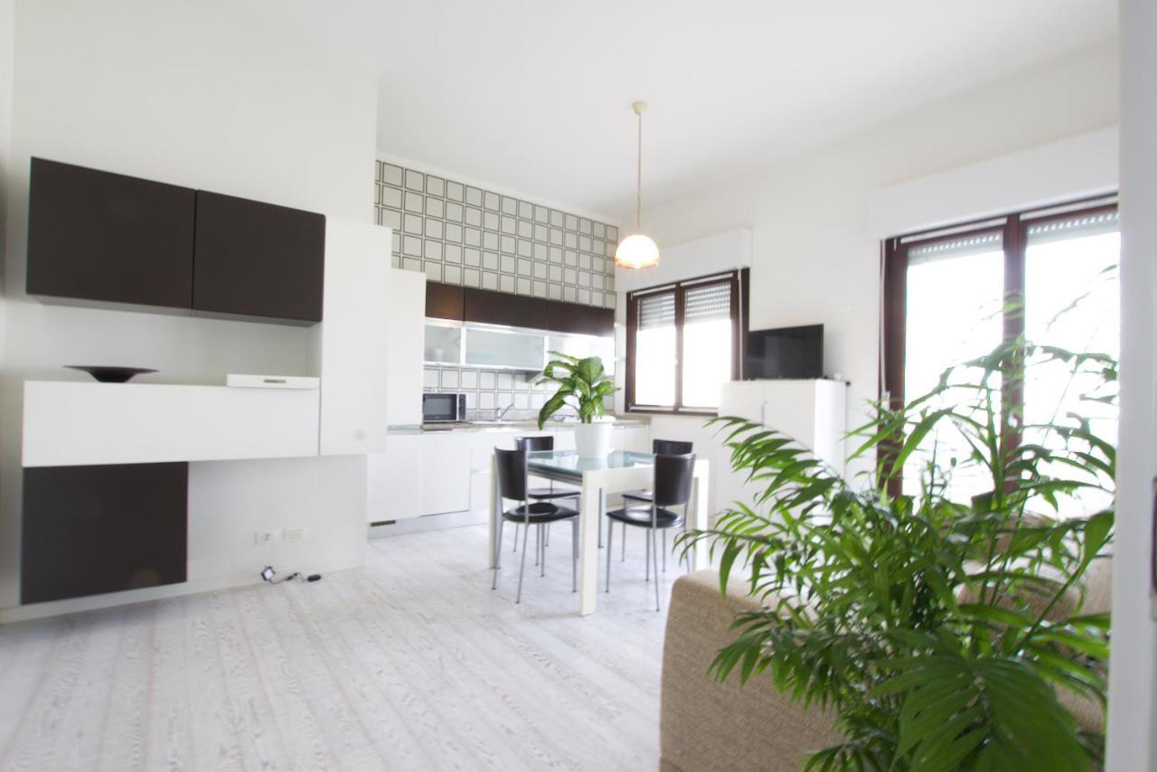 Bagni Miramare - Home Immobiliare Jesolo Eksteriør billede