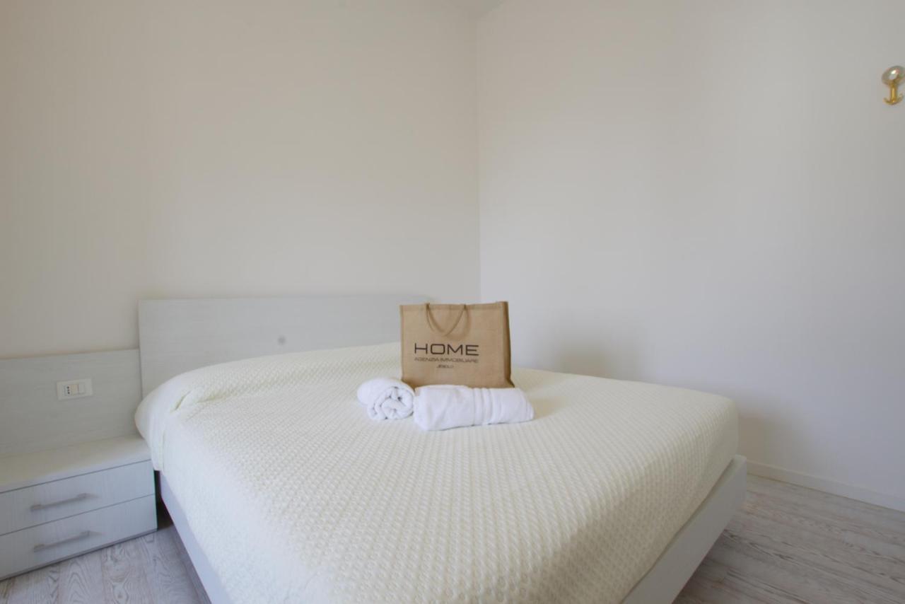 Bagni Miramare - Home Immobiliare Jesolo Eksteriør billede