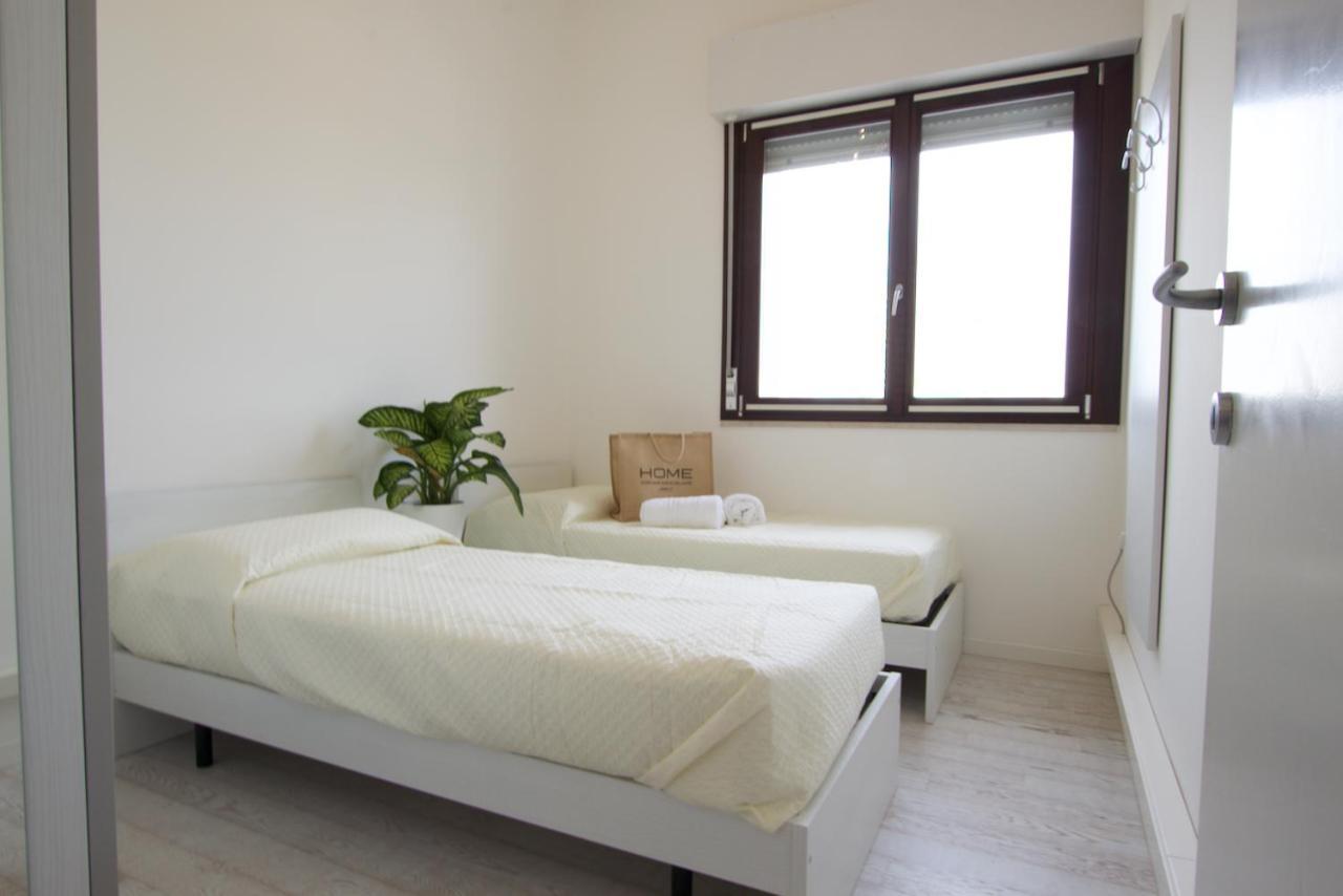 Bagni Miramare - Home Immobiliare Jesolo Eksteriør billede