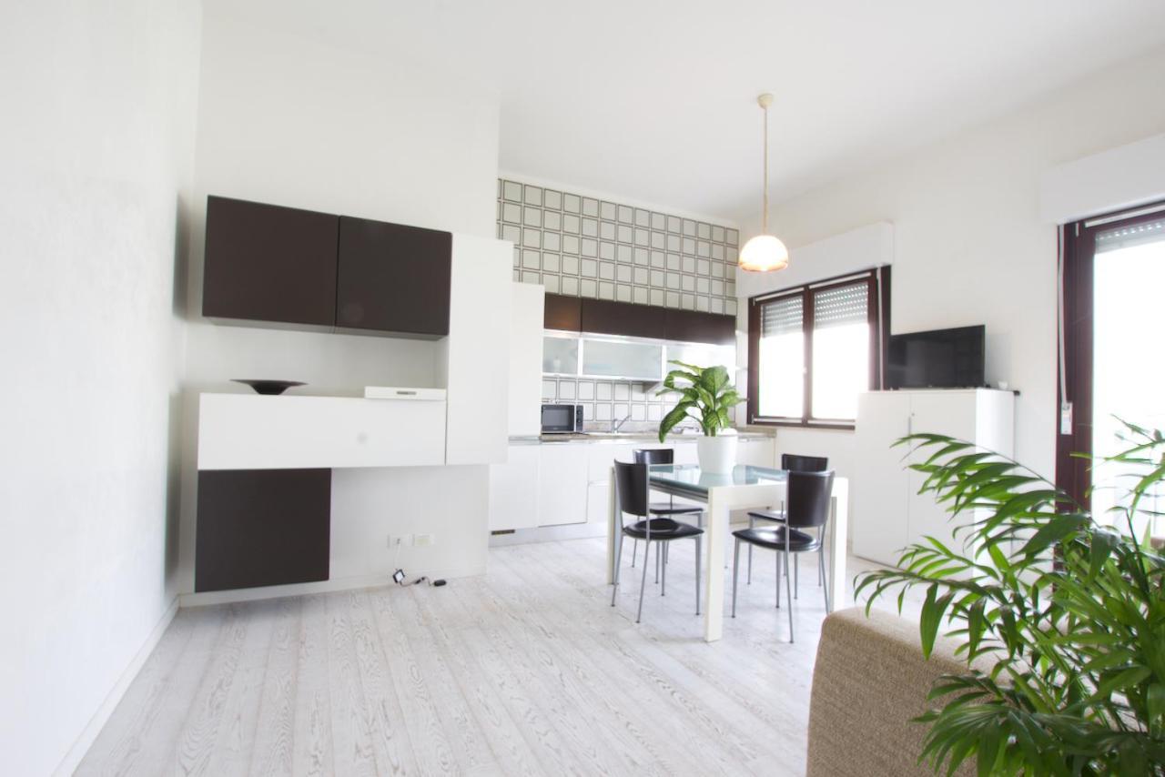 Bagni Miramare - Home Immobiliare Jesolo Eksteriør billede