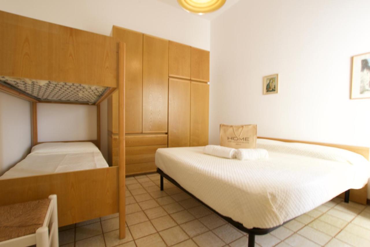 Bagni Miramare - Home Immobiliare Jesolo Eksteriør billede